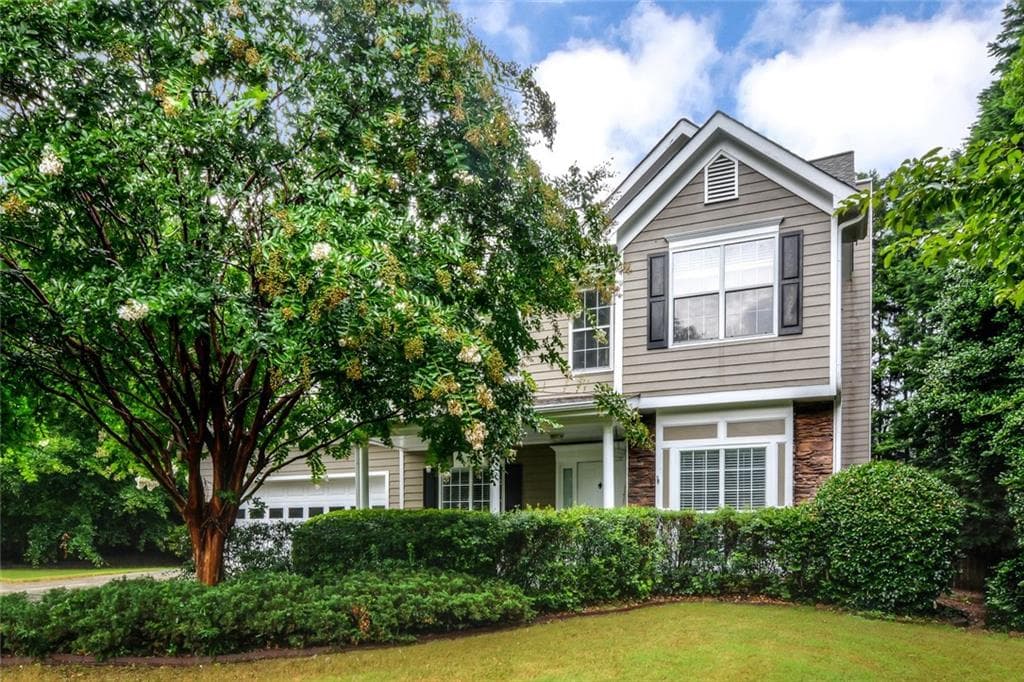 4 bedroom, 2,152 sq ft single family residence sold at 1673 Pinder Point Drive, Lawrenceville, GA 30043