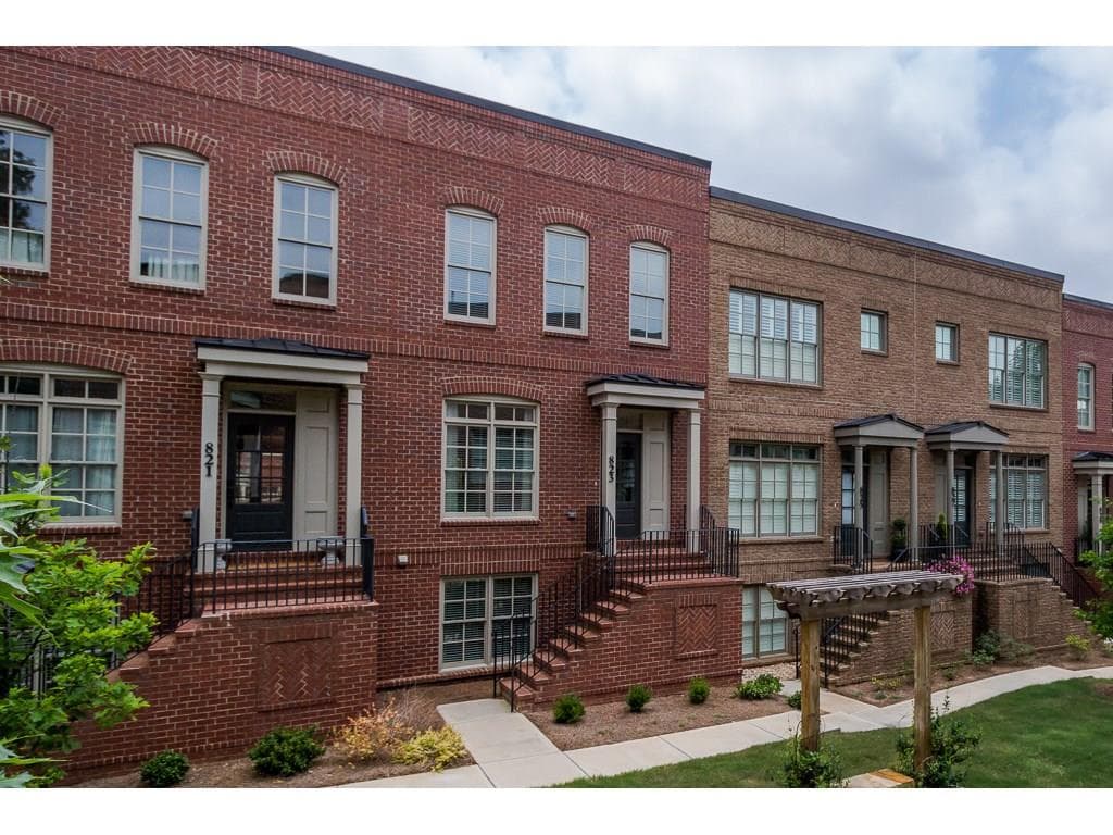 823 Virginia Park Circle, Atlanta, GA 30306 — most recent listing photo