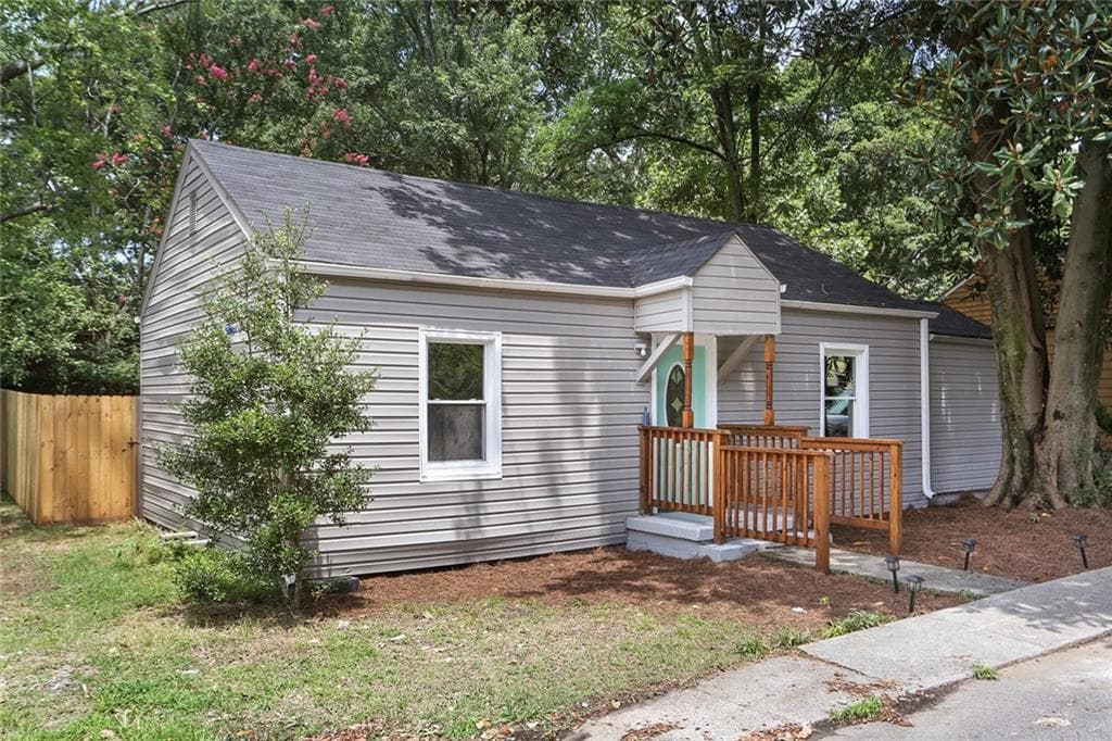 2 bedroom, 800 sq ft single family residence sold at 1700 Aircraft Drive, Marietta, GA 30060