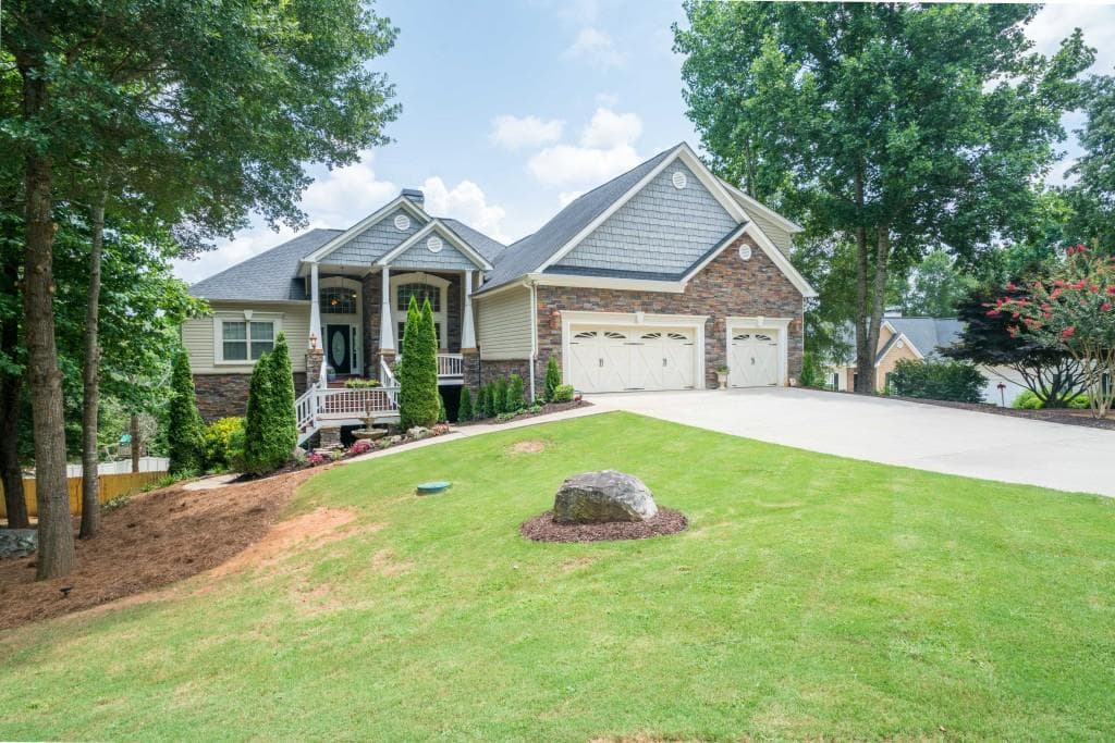 4742 Thunder River Drive, Gainesville, GA 30506 — most recent listing photo