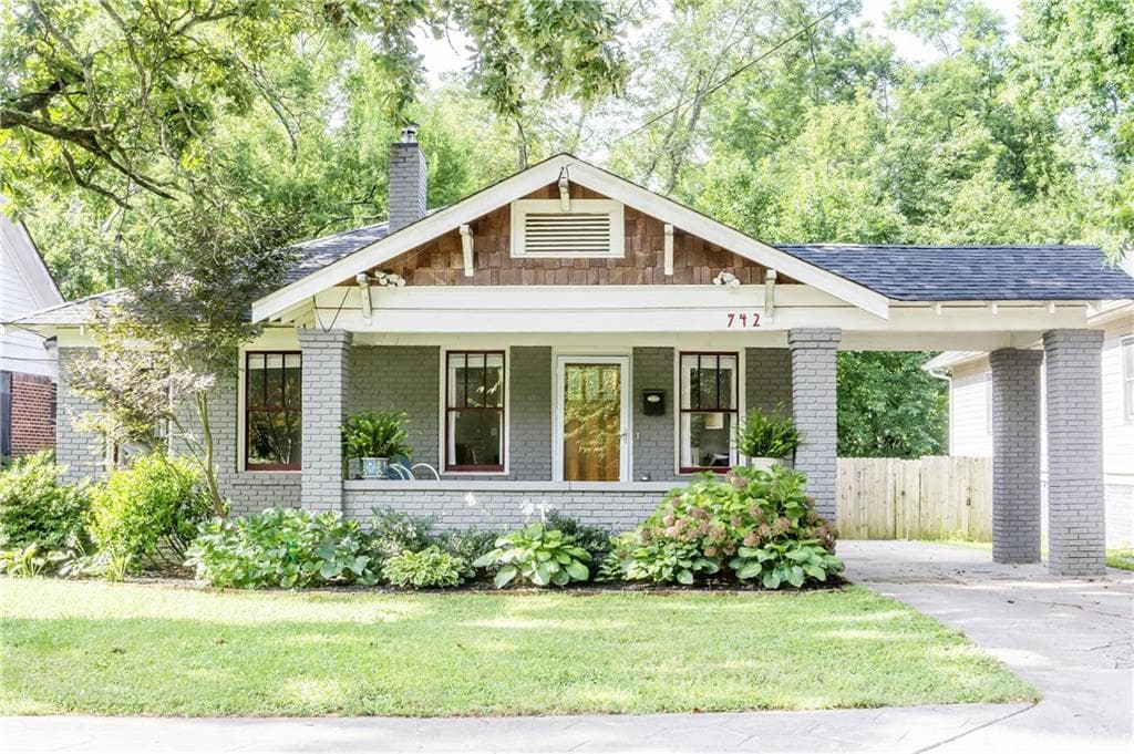 2 bedroom, 1,173 sq ft single family residence sold at 742 Pearce Street, Atlanta, GA 30310