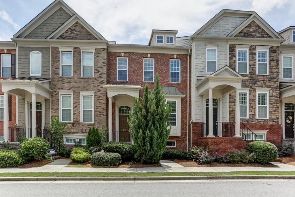 2431 Natoma Court 8, Smyrna, GA 30080 — most recent listing photo