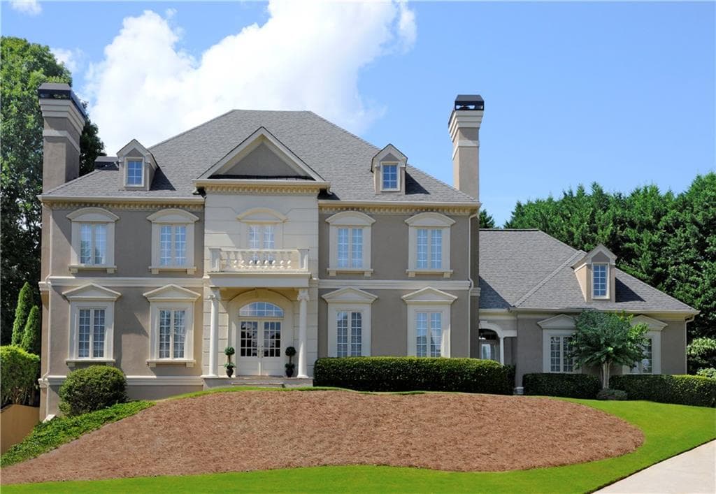 5 bedroom, 7,182 sq ft single family residence sold at 2105 Glen Castle Court, Johns Creek, GA 30097