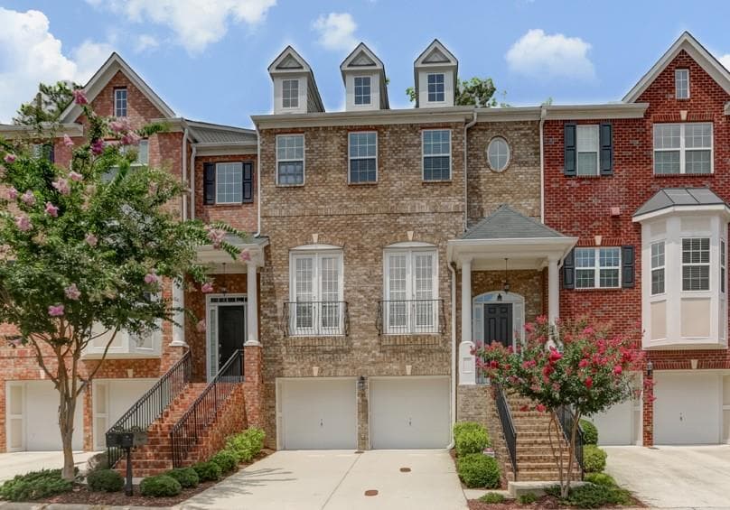 4 bedroom, 3,638 sq ft townhouse sold at 2955 Rivergreen Lane, Atlanta, GA 30339