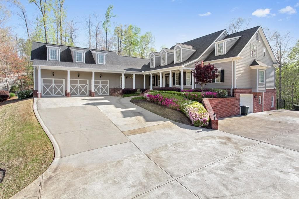 5 bedroom, 5,650 sq ft single family residence sold at 528 River Estates Parkway, Canton, GA 30115