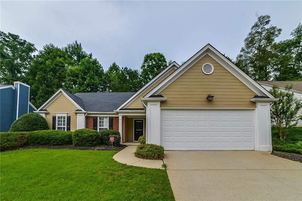 2450 Traywick Chase, Alpharetta, GA 30004 — most recent listing photo