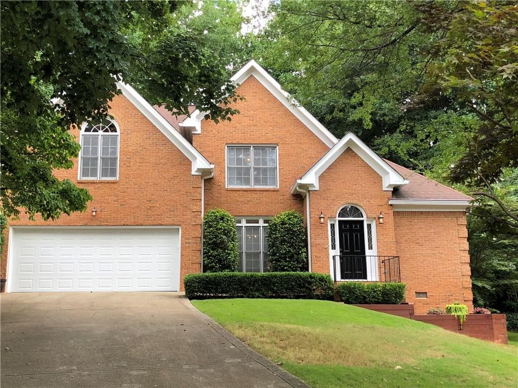 4 bedroom, 3,600 sq ft single family residence sold at 3731 Harts Place, Atlanta, GA 30341