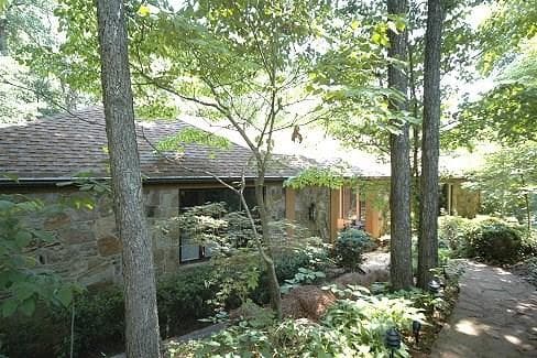 259 Woods Edge Court, Marietta, GA 30068 — most recent listing photo