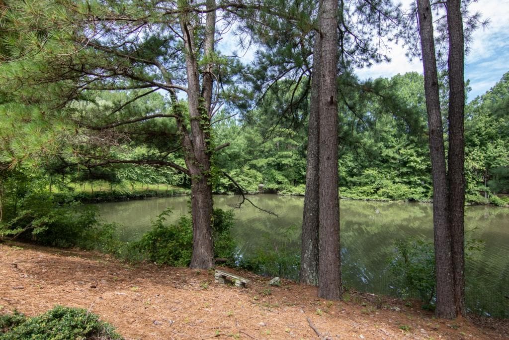 6530 Deerings Lane, Peachtree Corners, GA 30092 — most recent listing photo