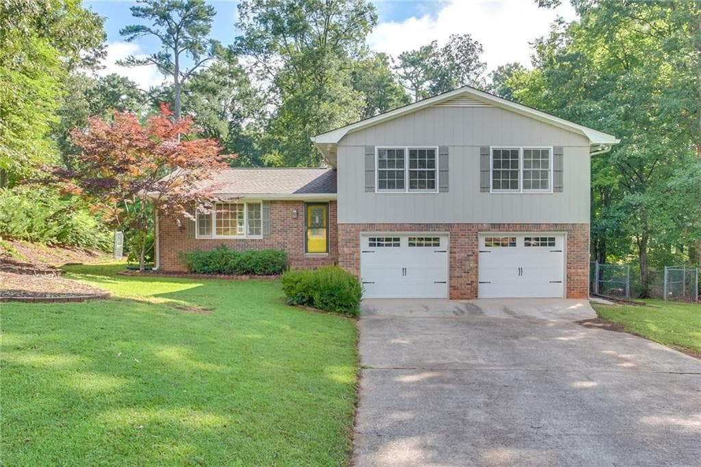 725 Palmer Drive, Marietta, GA 30064 — most recent listing photo