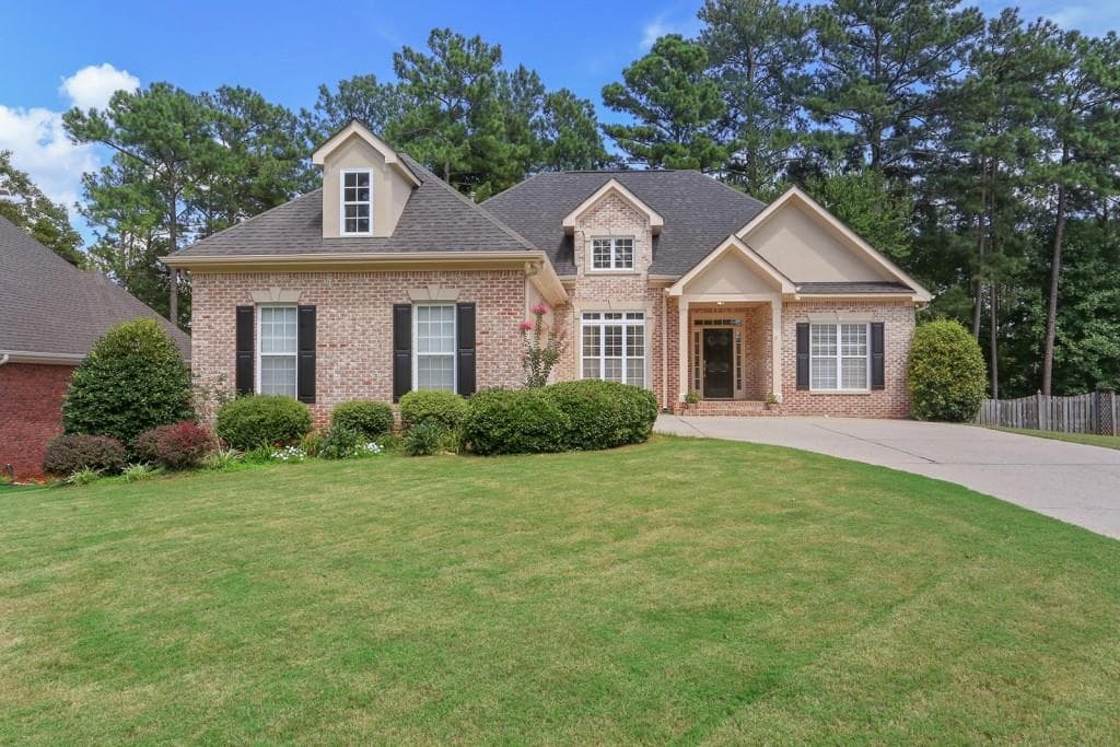 4 bedroom, 1,755 sq ft single family residence sold at 5810 Wembley Drive, Douglasville, GA 30135