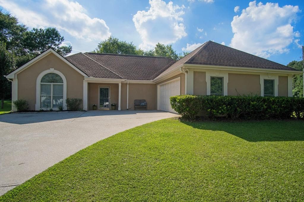 3 bedroom, 1,678 sq ft single family residence sold at 3250 Willow Park Drive, Dacula, GA 30019