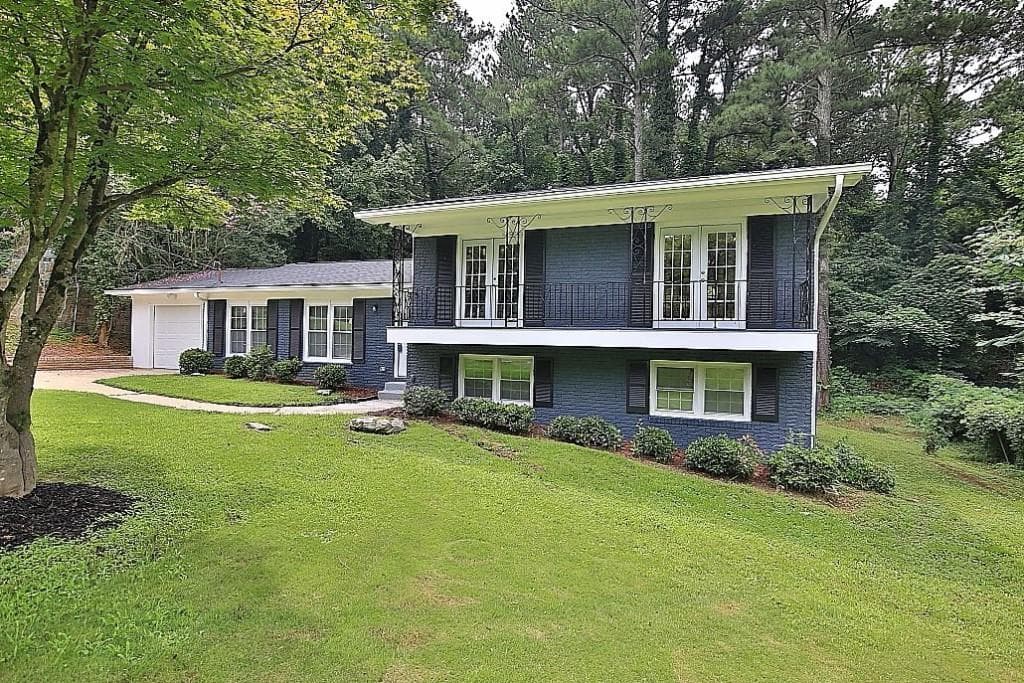 4 bedroom, 2,133 sq ft single family residence sold at 1722 Detroit Court, Atlanta, GA 30314