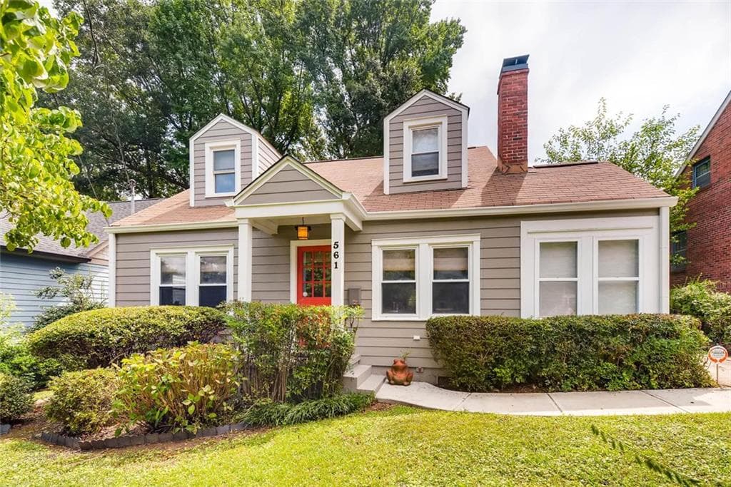 4 bedroom, 1,700 sq ft single family residence sold at 561 Oakdale Road, Atlanta, GA 30307