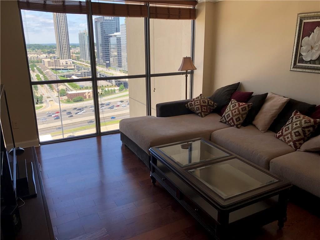 1 bedroom, 645 sq ft condominium sold at 1280 W Peachtree Street 2304, Atlanta, GA 30309 — photo 1 of 1