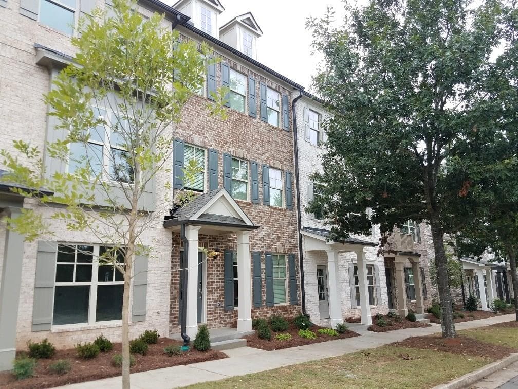 3 bedroom, 1,919 sq ft townhouse sold at 3852 Miranda Court, Suwanee, GA 30024