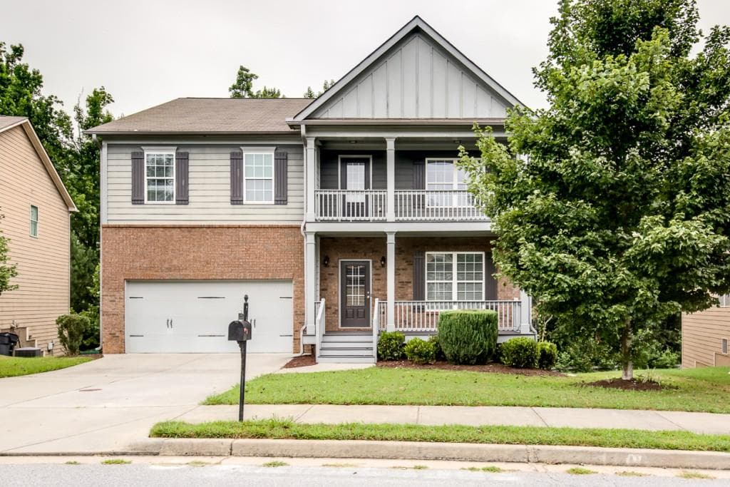 4 bedroom, 2,880 sq ft single family residence sold at 5545 Big Boat Drive, Atlanta, GA 30331