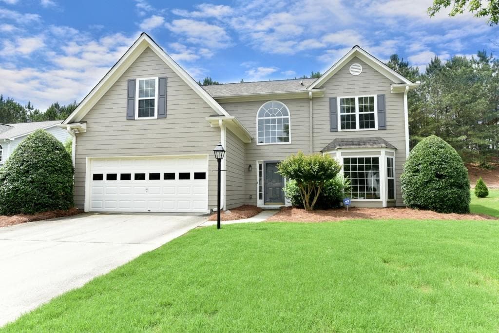 4 bedroom, 2,772 sq ft single family residence sold at 3890 Brushy Creek Way, Suwanee, GA 30024