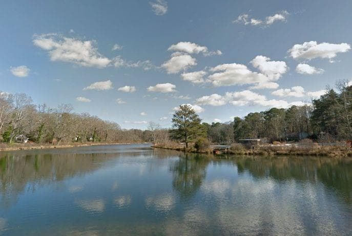 720 OAK HILL Circle, Stone Mountain, GA 30083 — most recent listing photo