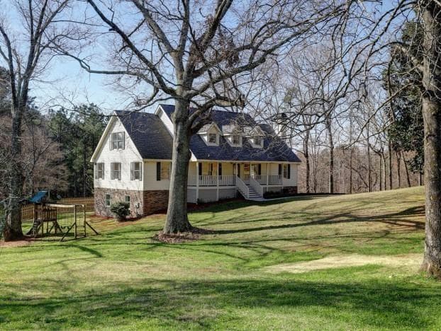 6 bedroom, 4,636 sq ft single family residence sold at 1055 Claude Scott Road, Canton, GA 30115