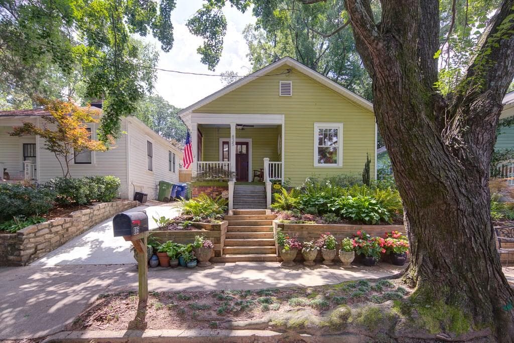 2 bedroom, 812 sq ft single family residence sold at 835 Virgil Street, Atlanta, GA 30307