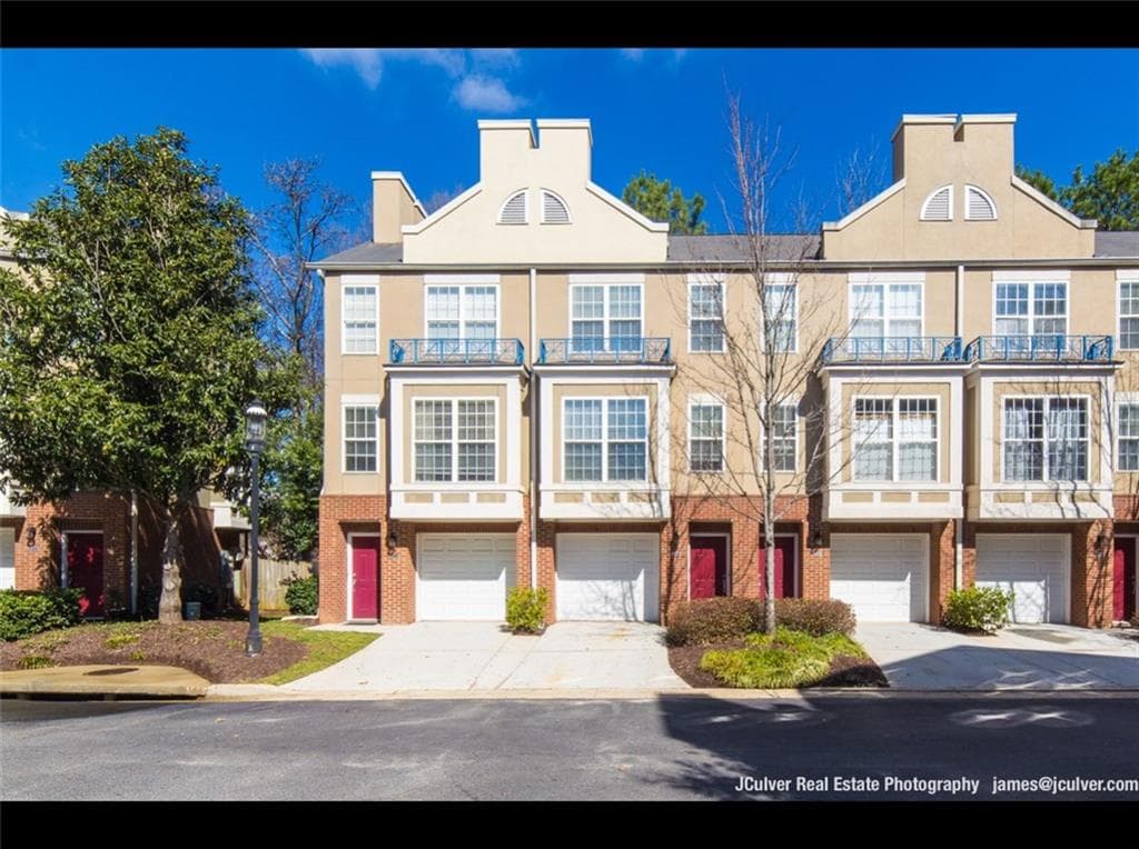 1 bedroom, 900 sq ft townhouse sold at 1188 Village Court, Atlanta, GA 30316
