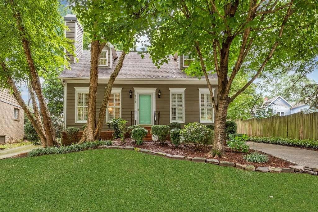 3 bedroom, 1,559 sq ft single family residence sold at 1751 Springer Street, Atlanta, GA 30318
