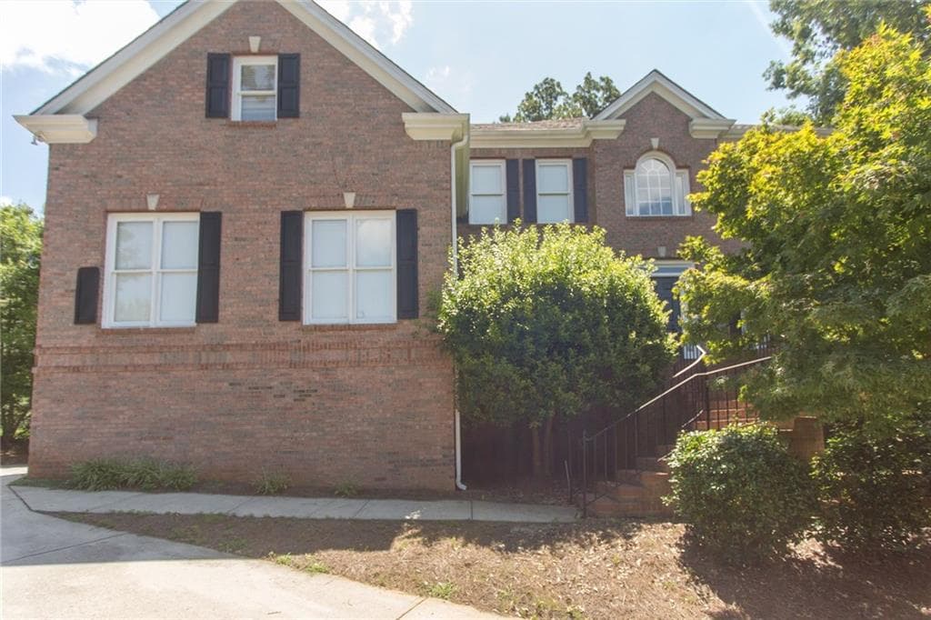 6 bedroom, 3,633 sq ft single family residence sold at 1205 Timberline Place, Alpharetta, GA 30005
