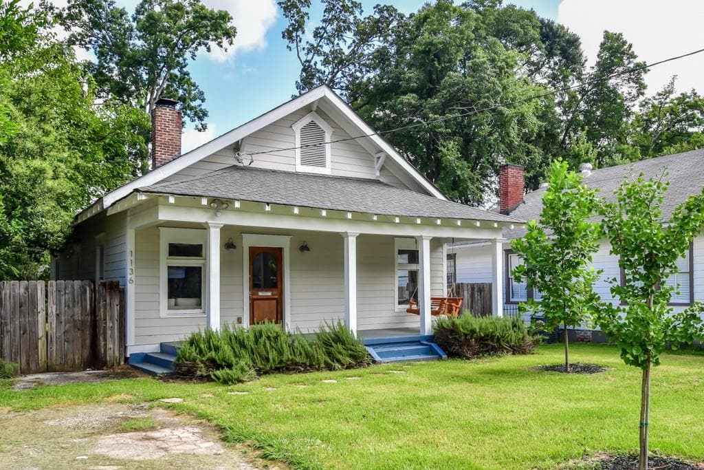 2 bedroom, 1,136 sq ft single family residence sold at 1136 Hardee Street, Atlanta, GA 30307