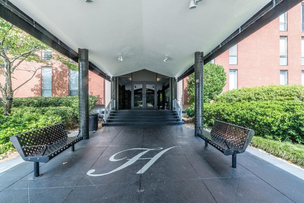 3060 Pharr Court 209, Atlanta, GA 30305 — most recent listing photo