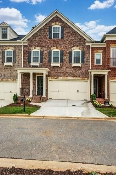 3 bedroom, 2,952 sq ft townhouse sold at 7409 Portbury Park, Suwanee, GA 30024