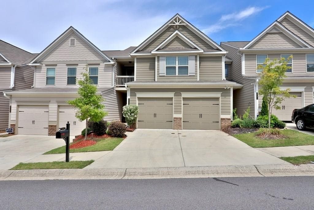 3 bedroom, 2,150 sq ft townhouse sold at 3528 VILLAGE ENCLAVE Lane, Cumming, GA 30040