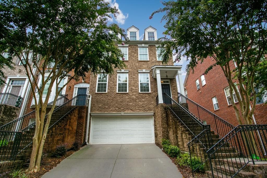 1713 Highlands View Drive, Smyrna, GA 30082 — most recent listing photo