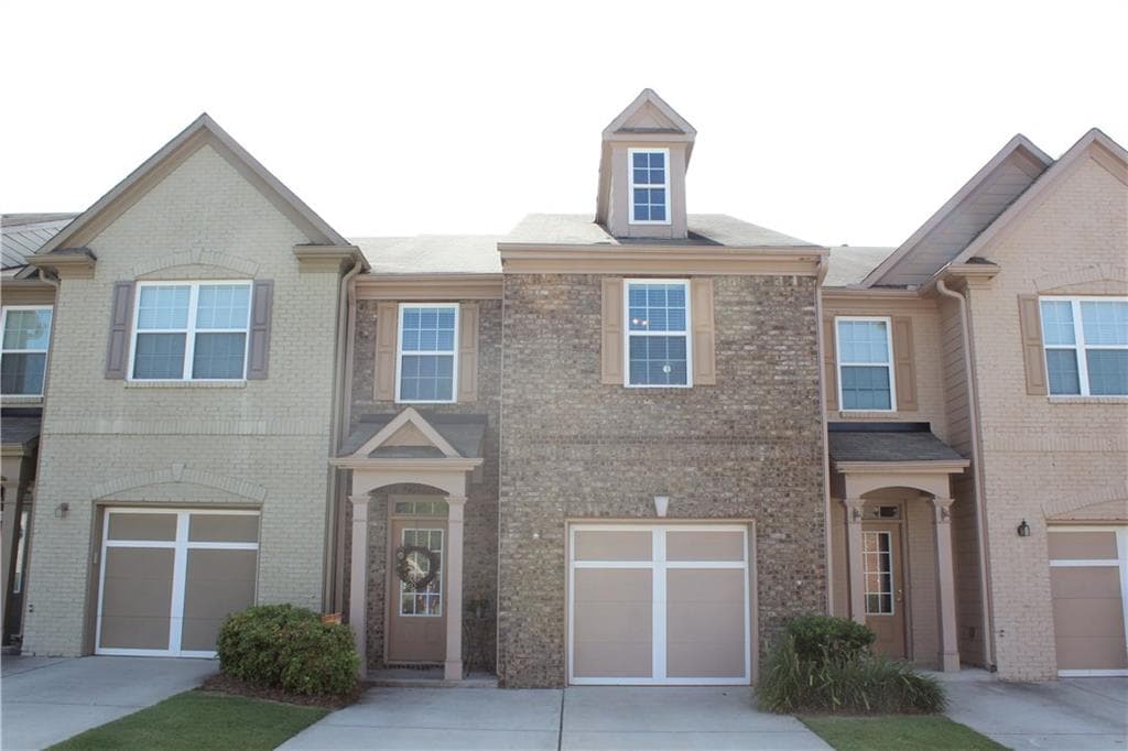 2 bedroom, 1,856 sq ft townhouse sold at 4978 Sherwood Way, Cumming, GA 30040