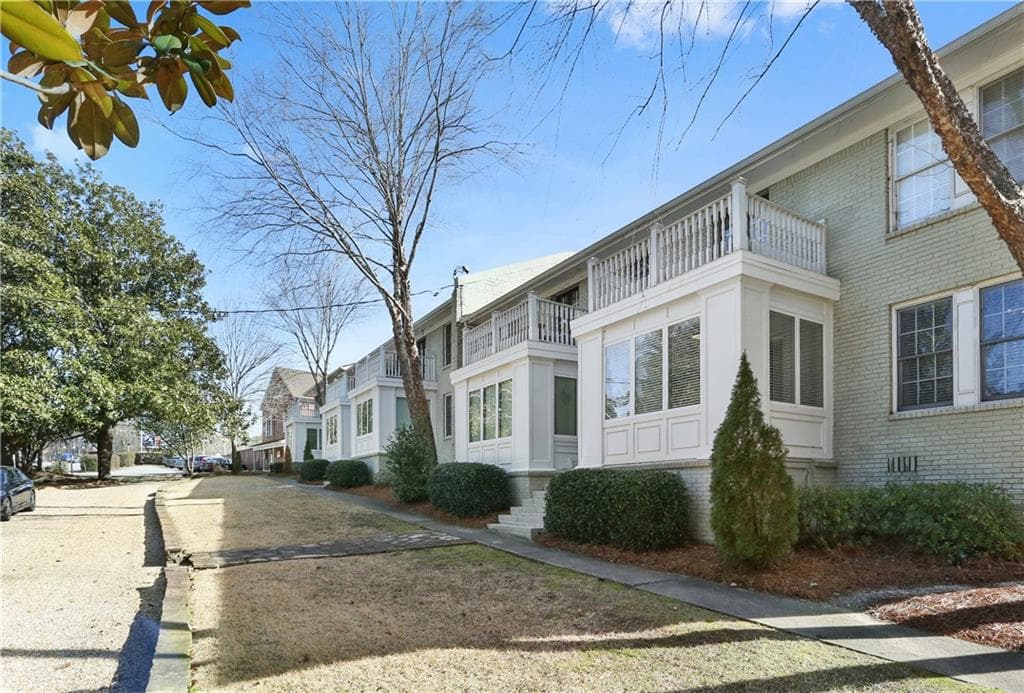 1879 Johnson Road 8, Atlanta, GA 30306 — most recent listing photo