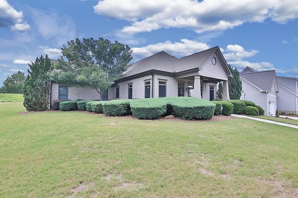160 Hawthorn Way, Hoschton, GA 30548 — most recent listing photo
