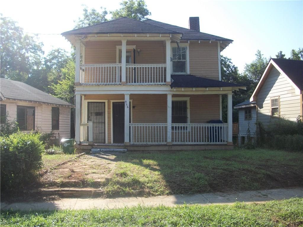 4 bedroom, 1,644 sq ft single family residence sold at 956 Ashby Circle, Atlanta, GA 30314