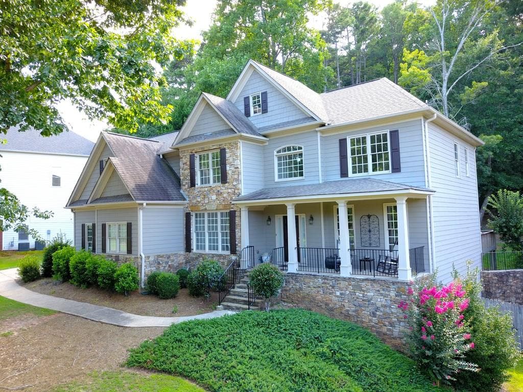 5 bedroom single family residence sold at 620 RIVER MIST Drive, Suwanee, GA 30024