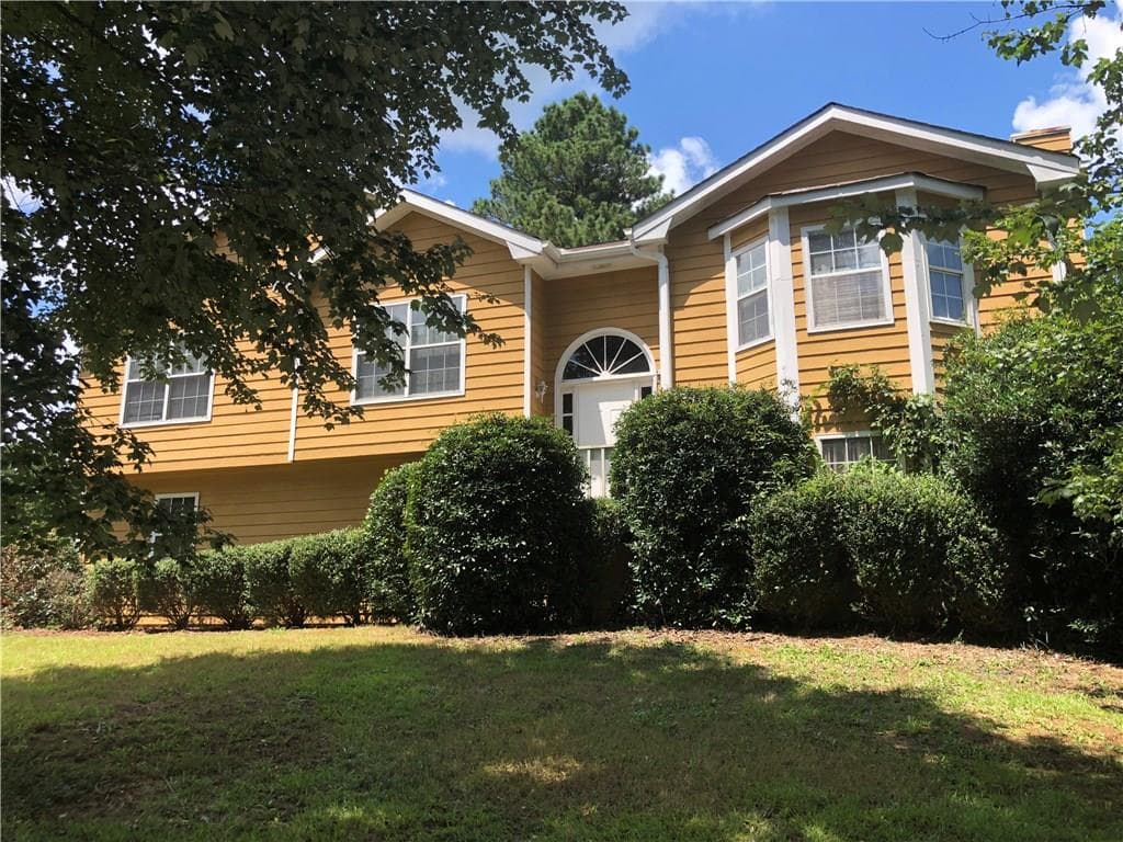 2840 Cove Crossing Drive, Lawrenceville, GA 30045 — most recent listing photo