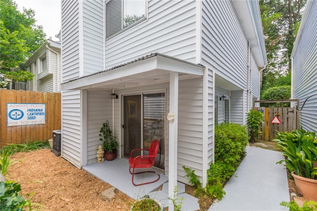 2938 Chipmunk Trail, Marietta, GA 30067 — most recent listing photo