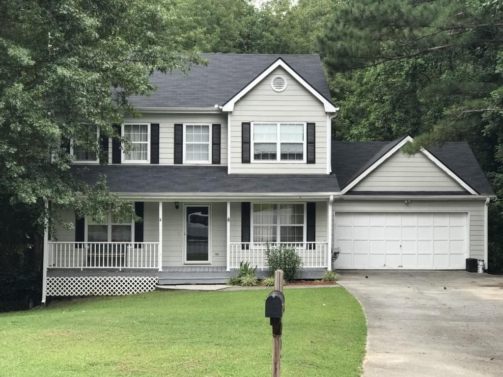 3 bedroom, 2,048 sq ft single family residence sold at 379 Creek Crossing Court, Grayson, GA 30017