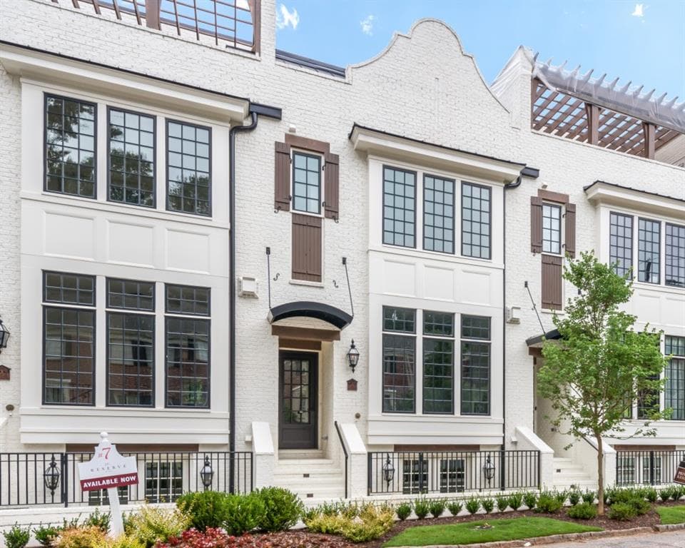 4 bedroom, 3,097 sq ft townhouse sold at 148 Northern Avenue 8, Decatur, GA 30030