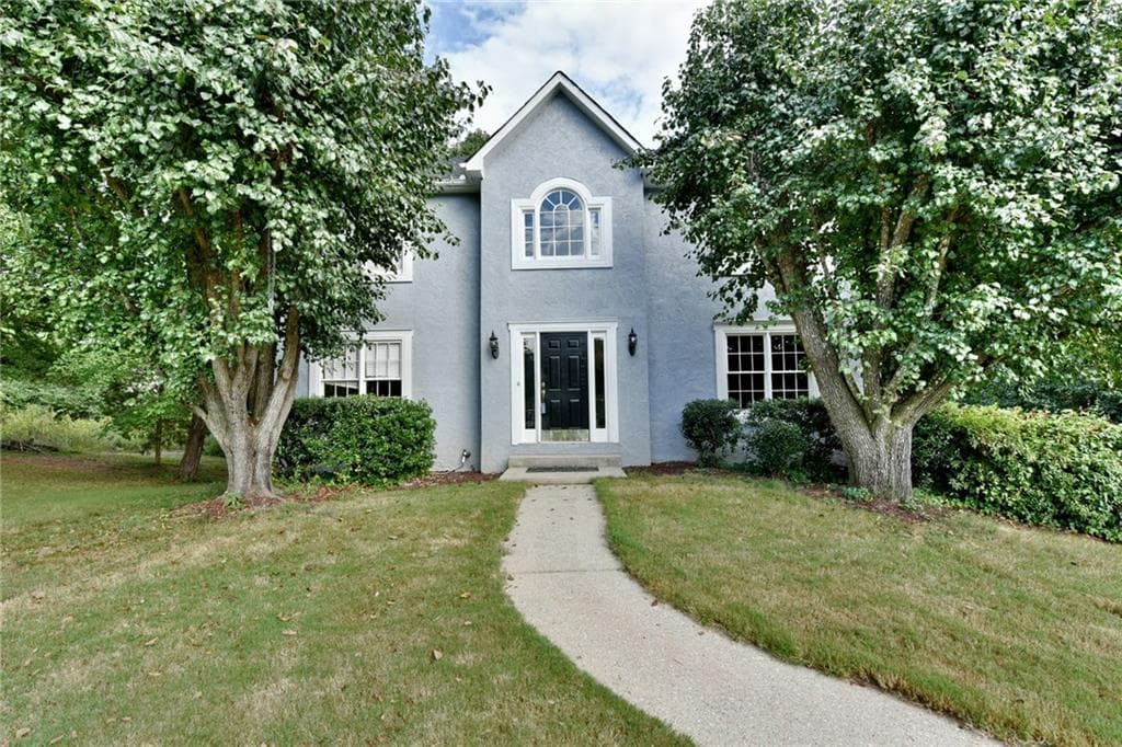 5 bedroom single family residence sold at 900 Thornbush Court, Lawrenceville, GA 30046