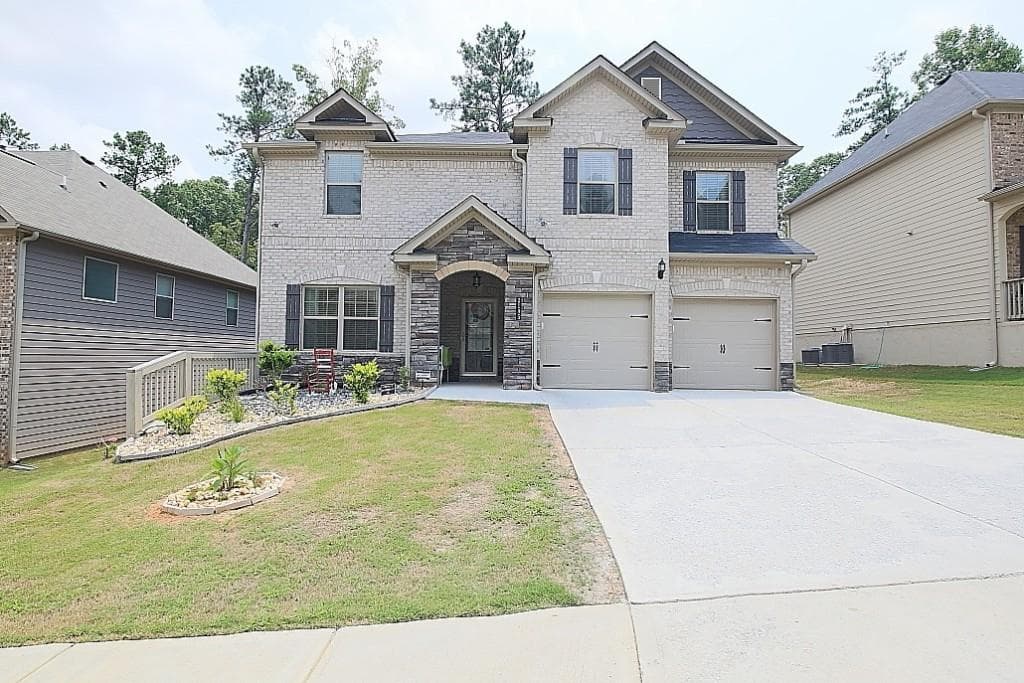 2185 Dodson Woods Drive, Fairburn, GA 30213 — most recent listing photo