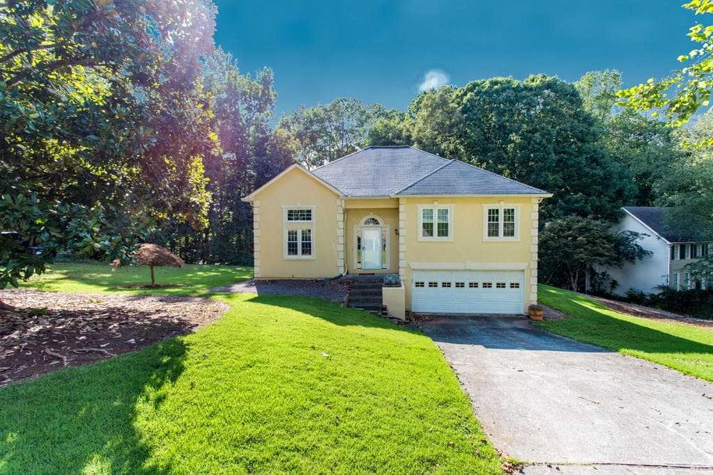 930 Brookmont Drive, Marietta, GA 30064 — most recent listing photo