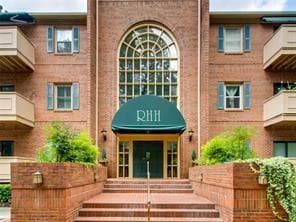 2 bedroom, 1,288 sq ft condominium sold at 207 Ridley Howard Court 207, Decatur, GA 30030