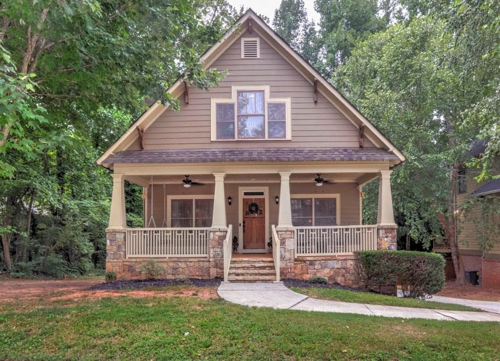 5 bedroom, 2,400 sq ft single family residence sold at 1963 Timberwood Trace, Decatur, GA 30032
