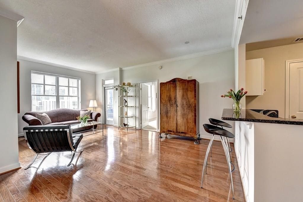 2 bedroom, 1,169 sq ft condominium sold at 1101 Juniper Street 1113, Atlanta, GA 30309 — photo 1 of 1