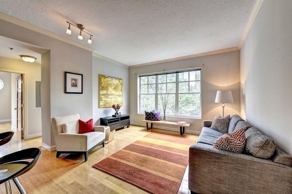 2 bedroom, 1,131 sq ft condominium sold at 1101 Juniper Street 317, Atlanta, GA 30309 — photo 1 of 1