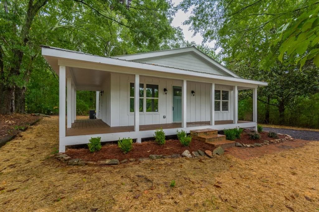 3 bedroom, 1,400 sq ft single family residence sold at 360 Cloud Circle, Canton, GA 30115 — photo 1 of 1